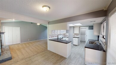 210 W 115th St S, Jenks, OK 74037 - photo 6