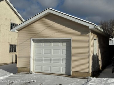 623 Genet St, Scranton, PA 18505 - photo 5