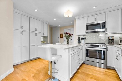 Harbor Towers unit 25C, Boston, MA 02110 - photo 6