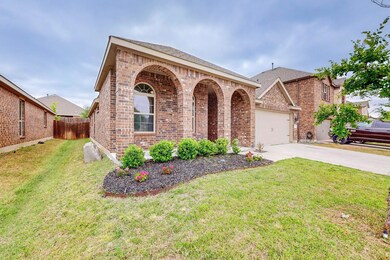 10921 Cobalt Dr, Aubrey, TX 76227 - photo 7