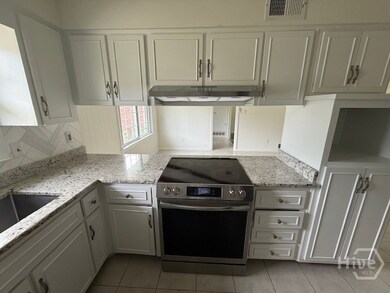 708 Windsor Rd, Savannah, GA 31419 - photo 7