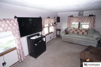 8414 27th Ave, Plattsmouth, NE 68048 - photo 2