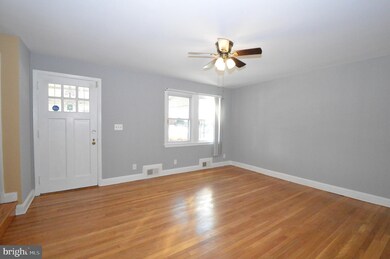 803 N Chapel Gate Ln, Baltimore, MD 21229 - photo 2