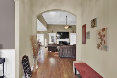 610 Trails End-06979