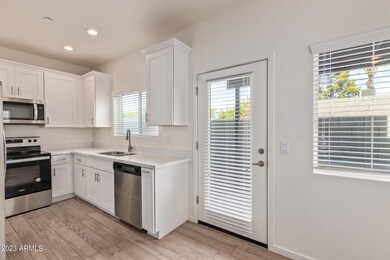 701 N Mcqueen Rd unit 1, Chandler, AZ 85225 - photo 7