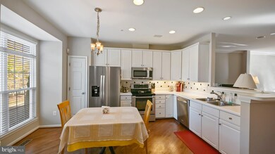 13108 Shamrock Glen Dr, Germantown, MD 20874 - photo 3