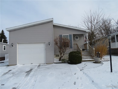 5455 Southwestern Blvd unit 15, Hamburg, NY 14075 - photo 2