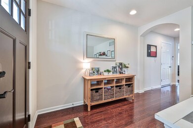 005-Foyer-image-2