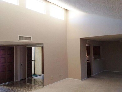 Skylights/windows make LR very bright