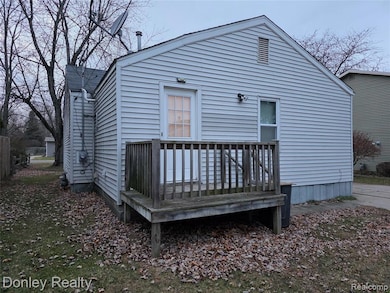 2835 Doyle St, Marlette, MI 48453 - photo 2