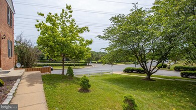 15595 Traverser Ct, Woodbridge, VA 22193 - photo 3