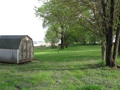 709 Cummins Rd, Des Moines, IA 50315 - photo 6