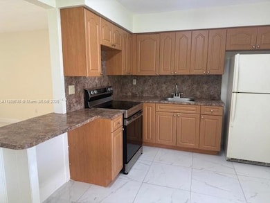 6111 SW 39th Ct unit 2, Davie, FL 33314 - photo 6