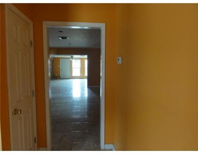 Foyer.