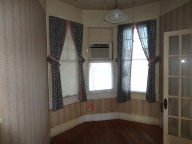 Breakfast room - view 2