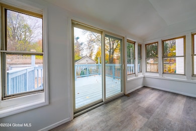 2 Winston Place, Schenectady, NY 12304 - photo 7