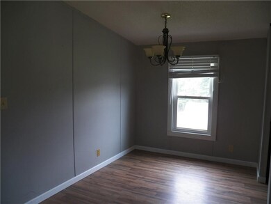 1041 Doyle St, Westminster, SC 29693 - photo 6