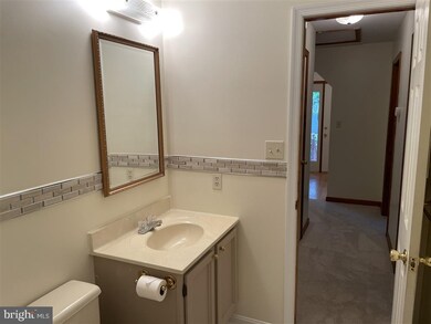 204 Meadowview Ln, Locust Grove, VA 22508 - photo 6