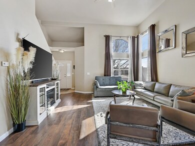 647 Longs Peak Dr, Grand Junction, CO 81504 - photo 4