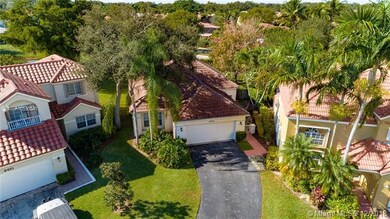 9441 Oak Grove Cir, Davie, FL 33328 - photo 3