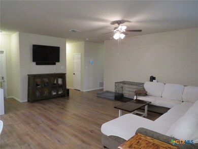 2034 Bee Creek Loop, Copperas Cove, TX 76522 - photo 6