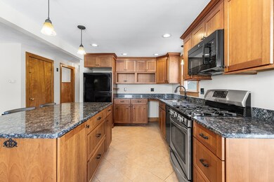 12 Summer St, Stoneham, MA 02180 - photo 6