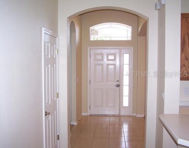 9824 Jasmine Brook Cir, Land O Lakes, FL 34638 - photo 3