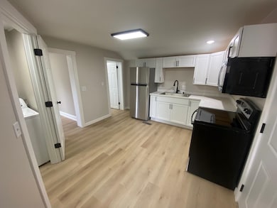 236 E 26th St, Dubuque, IA 52001 - photo 4