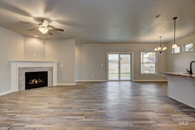 8381 E Sunray Dr, Nampa, ID 83687 - photo 4