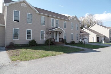 34 Fecteau Cir unit 27, Barre, VT 05641 - photo 2