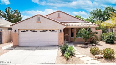 5743 E Grove Cir, Mesa, AZ 85206 - photo 2
