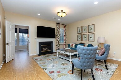 1524 Forest Park Dr unit 1524, Statesville, NC 28677 - photo 4