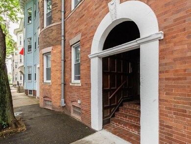 18-20 Marcella St unit 4, Cambridge, MA 02141 - photo 3