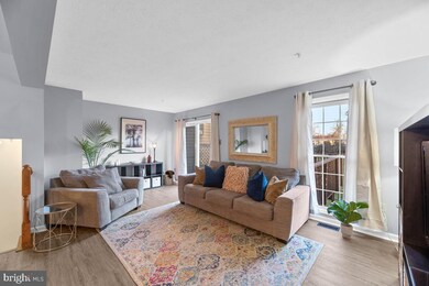 7907 Brightwind Ct, Ellicott City, MD 21043 - photo 5