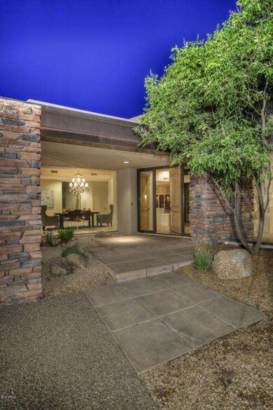 004_Front Entry