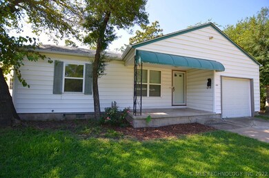 1010 E Jackson - Front Exterior