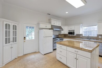 6464 Trammel Dr, Dallas, TX 75214 - photo 5