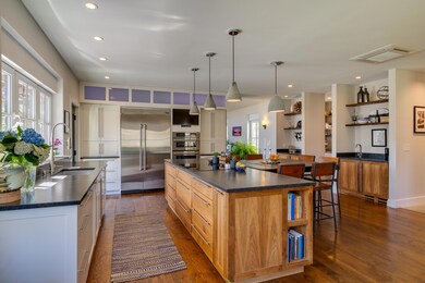 449 W Elm St, Yarmouth, ME 04096 - photo 7