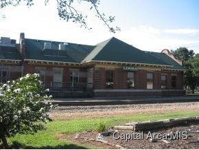 101 N Chicago St, Lincoln, IL 62656 - photo 3