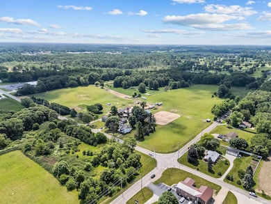 1825 & 1875 W Winona Ave, Warsaw, IN 46580 - photo 7