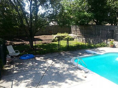 100 Carolyn Dr, West Warwick, RI 02893 - photo 6