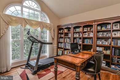 9590 Larkview Ct, Fairfax Station, VA 22039 - photo 7