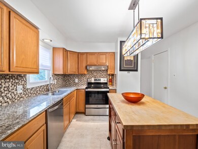 13029 Chalfont Ave, Fort Washington, MD 20744 - photo 5