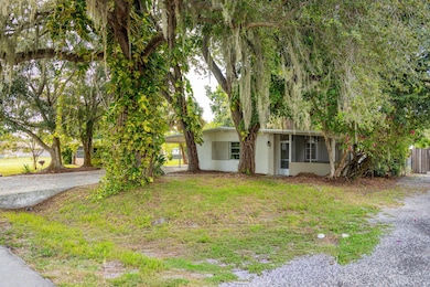 809 SE 10th St, Okeechobee, FL 34974 - photo 4