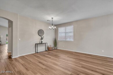 09-9Formal Living Room & Dining