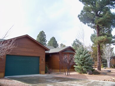 971  N Needles Crek Dr Front w Garage