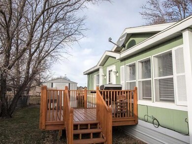 513 W Meadow Ln, Mandan, ND 58554 - photo 3