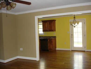 Dining from LM corner