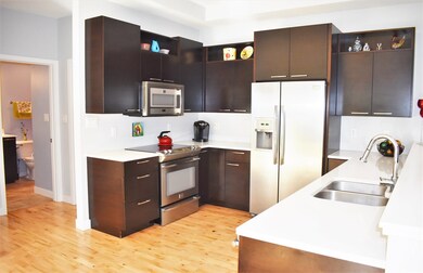 4323 Wedgewood Dr, Cedar Falls, IA 50613 - photo 4