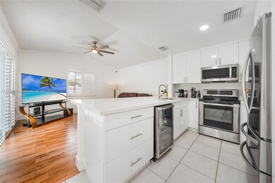 14060 Langley Place, Davie, FL 33325 - photo 4